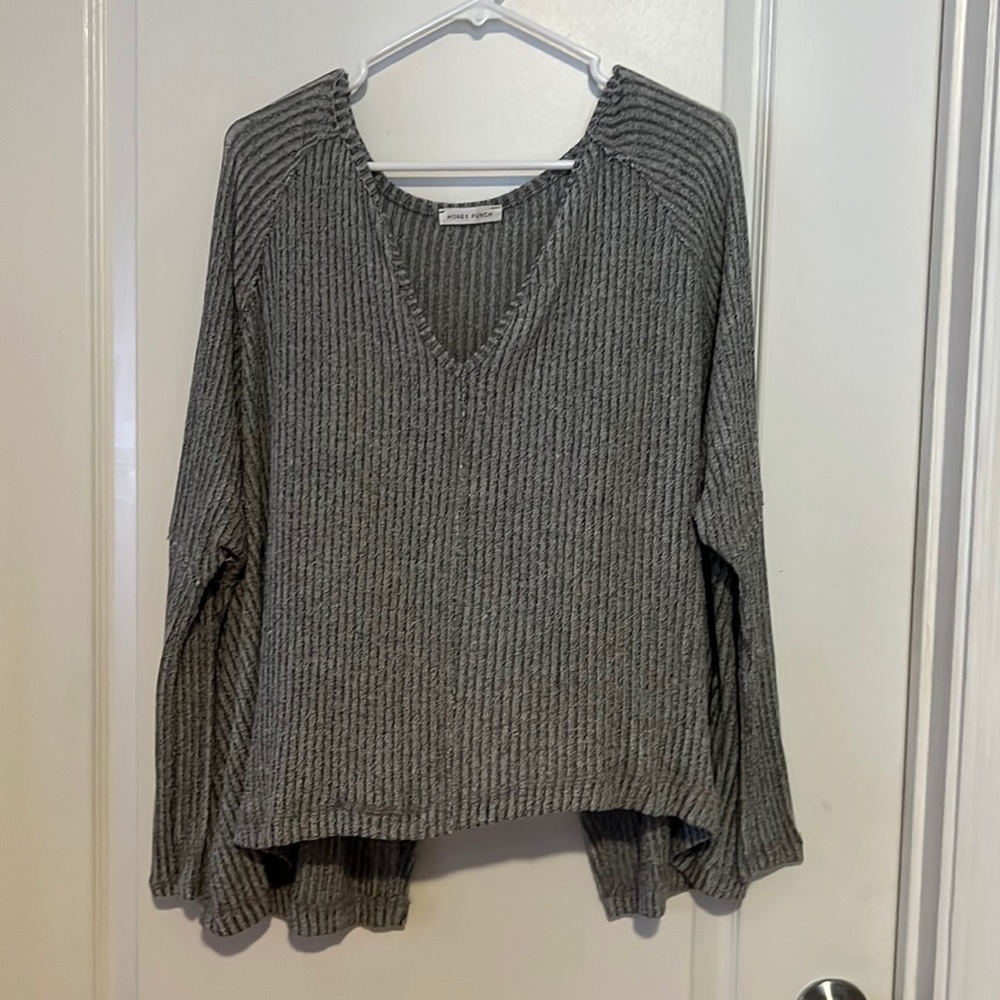 Black and white top with cut back